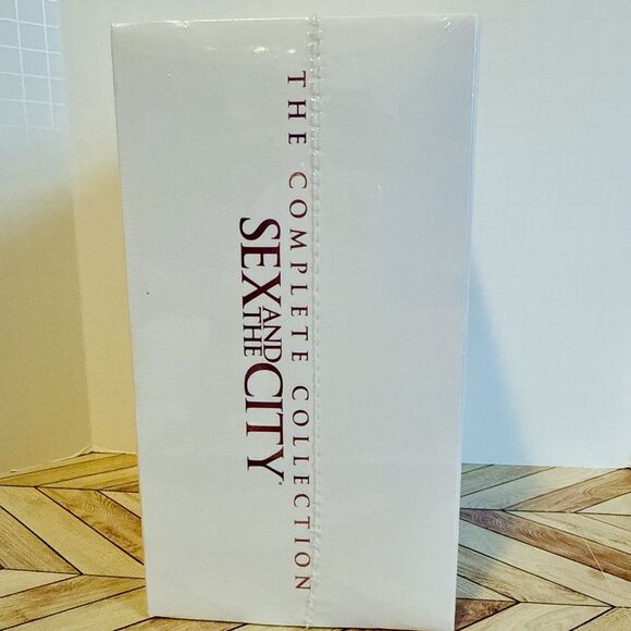 Sex and the City: the Complete Collection DVD All 6 Seasons 94 Episodes 17 Discs - Picture 3 of 6